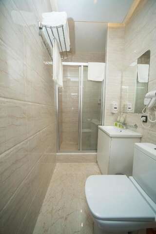 Отель Mildom Premium Hotel Алматы Улучшенный одноместный номер-2